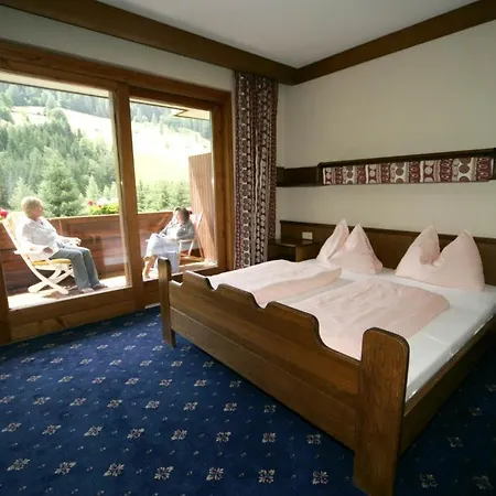 Appartementhaus Romerhof * Bad Kleinkirchheim